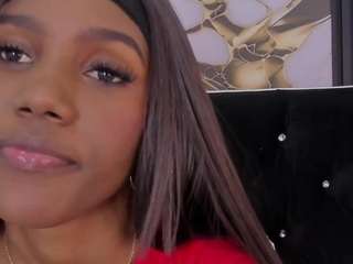 mia-devereaux live cam profile