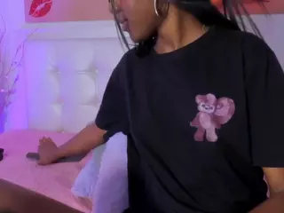 Mia-Devereaux's Live Sex Cam Show
