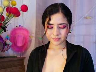 adaara-johnson Live Webcam on CamSoda