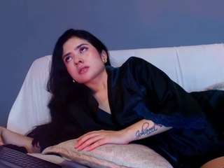 adaara-johnson live cam profile