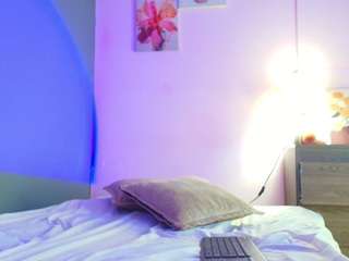 Adara Johnson live cam preview