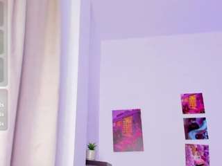 ebony-cutte webcam model