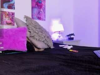 ebony-cutte Live Webcam on CamSoda