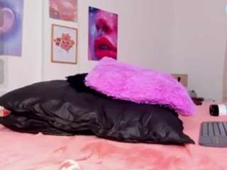 ebony-cutte 1 live webcam