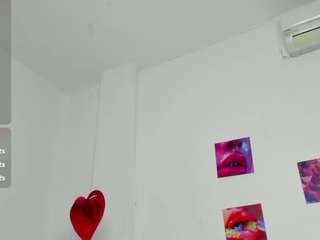 ebony-cutte Live Webcam on CamSoda