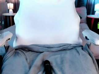 coralinericce webcam model