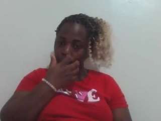 minahsmiles Live Webcam on CamSoda