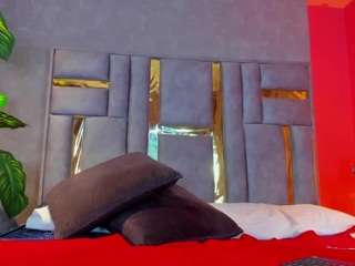 bianca-ks's CamSoda show and profile