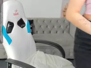 Emmy-Rise's Live Sex Cam Show