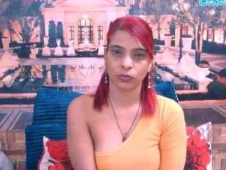 Indiansexyass4u live cam