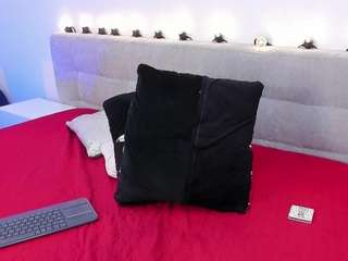 madelanecoote webcam