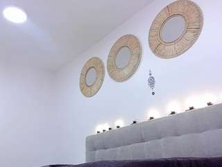 madelanecoote webcam