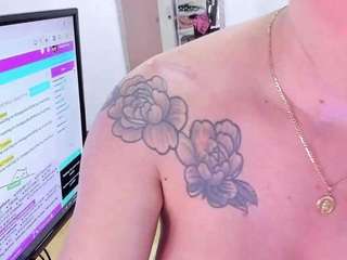 madelanecoote webcam