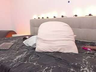 madelanecoote webcam