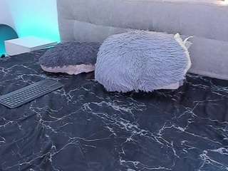 madelanecoote webcam