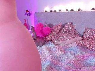 Live webcam model madelanecoote on Soda Cams