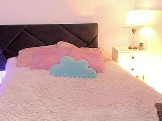 madelanecoote webcam