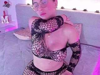 Live webcam model madelanecoote on Soda Cams