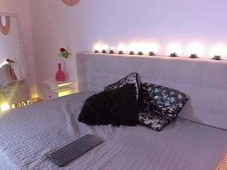 Live webcam model madelanecoote on Soda Cams