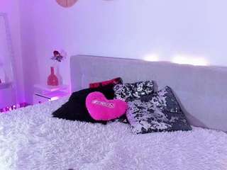 madelanecoote Live Webcam on CamSoda