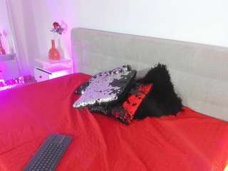 Live webcam model madelanecoote on Soda Cams