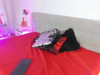 madelanecoote webcam