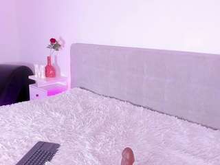 madelanecoote webcam