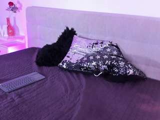 madelanecoote webcam