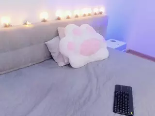 MadelaneCoote's Live Sex Cam Show