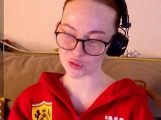 roxy-sunny's CamSoda show and profile