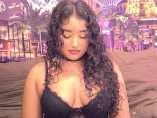 IndianAngel4u2luv live webcam show