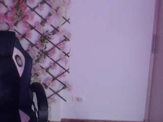 mia-fox01 from camsoda