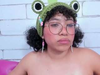 safiro-agata Live Webcam on CamSoda