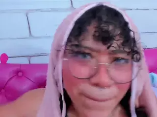 SAFIRO-AGATA's Live Sex Cam Show