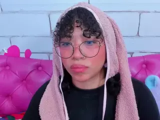 SAFIRO-AGATA's Live Sex Cam Show