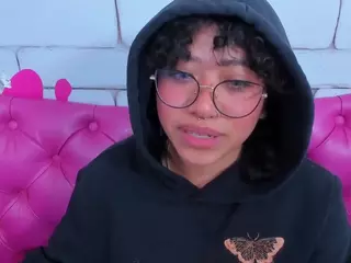 SAFIRO-AGATA's Live Sex Cam Show