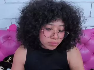 SAFIRO-AGATA's Live Sex Cam Show
