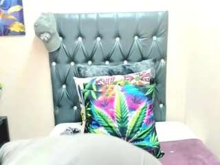 temptressqeen's CamSoda show and profile