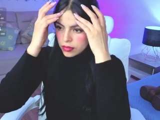 eliie-ruizz's CamSoda show and profile