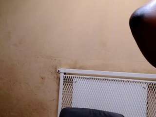 le modèle maturenesh est en webcam porno dans un show sur le site camsoda, il possède les tags suivants: anal,pussy,lingerie,lovense,massage,naked,no smoking,oil,orgasm,sex toys,handjob,sexy,solo,spank,strip,striptease,tease,tittyfuck,toys,ass