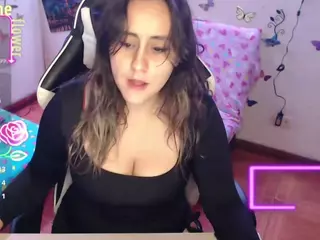 MelRaise's Live Sex Cam Show