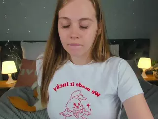 Mia's Live Sex Cam Show