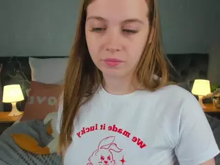 Mia's Live Sex Cam Show