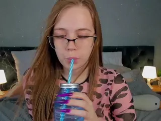 Mia's Live Sex Cam Show