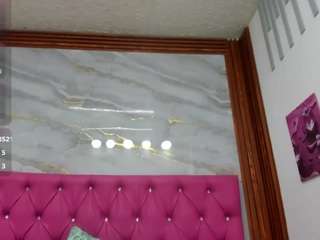 miiranda-vega, female webcam model,  years old, on live webcam