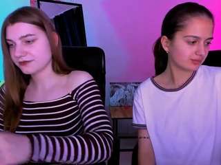 pure-radiance Live Webcam on CamSoda