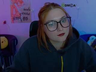 pure-radiance's CamSoda show and profile