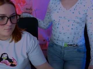 pure-radiance Live Webcam on CamSoda