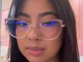 tarahills Live Webcam on CamSoda