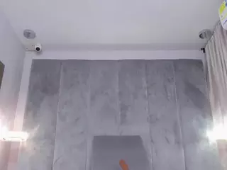 aliinasmith's Live Sex Cam Show